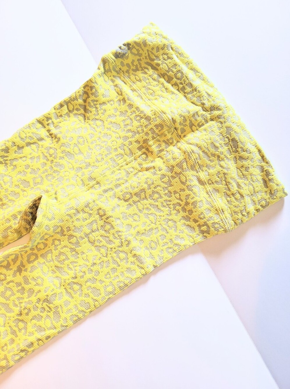 NWOT Free People Movement Good Karma Leopard Print Leggings Activewear Med/Lg - Picture 6 of 16